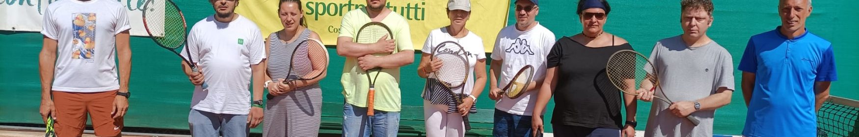 Uno Per Tutti, Tutti A Tennis: Cronistoria